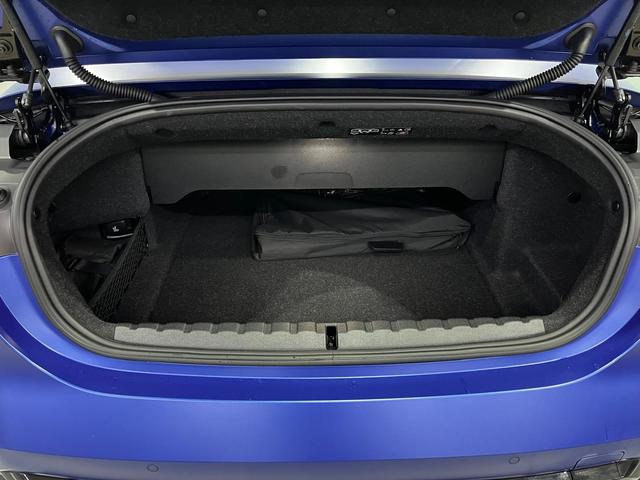 BMW M M4 Cabrio color Azul. Año 2025. 390KW(530CV). Gasolina. En concesionario Unicars Ponent de Lleida