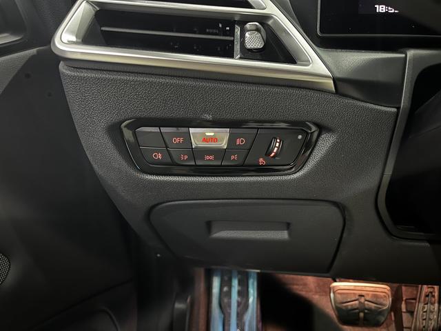 BMW M M4 Cabrio color Azul. Año 2025. 390KW(530CV). Gasolina. En concesionario Unicars Ponent de Lleida