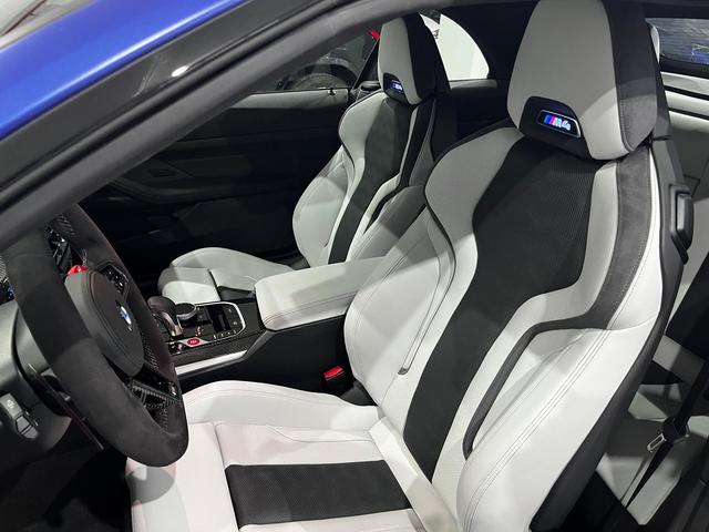 BMW M M4 Cabrio color Azul. Año 2025. 390KW(530CV). Gasolina. En concesionario Unicars Ponent de Lleida