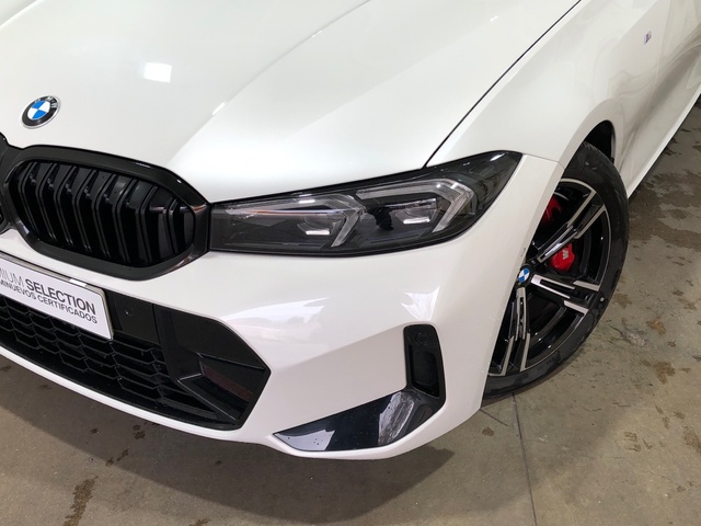BMW Serie 3 320d Touring color Blanco. Año 2025. 140KW(190CV). Diésel. En concesionario Movilnorte El Plantio de Madrid