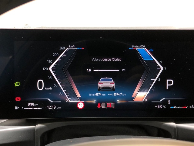 BMW Serie 3 320d Touring color Blanco. Año 2025. 140KW(190CV). Diésel. En concesionario Movilnorte El Plantio de Madrid