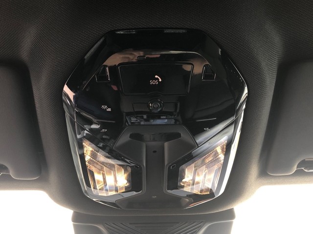 BMW Serie 5 520d color Verde. Año 2025. 145KW(197CV). Diésel. En concesionario Vehinter Getafe de Madrid