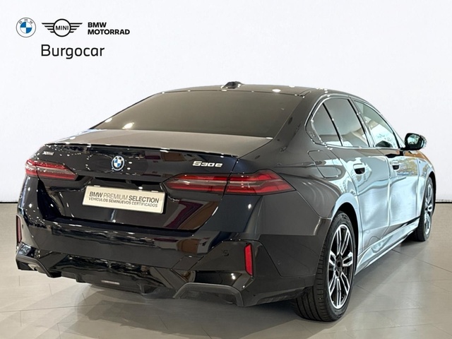 BMW Serie 5 530e color Negro. Año 2020. 220KW(299CV). Híbrido Electro/Gasolina. En concesionario Motor Gorbea de Álava