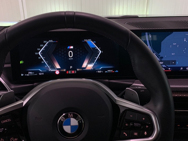 BMW Serie 3 320d color Gris. Año 2025. 140KW(190CV). Diésel. En concesionario Celtamotor Lalín de Pontevedra