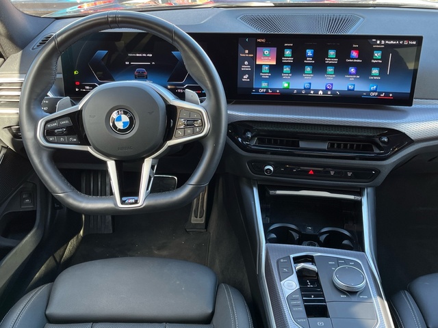 BMW Serie 3 320d Touring color Negro. Año 2025. 140KW(190CV). Diésel. En concesionario CARTAGENA PREMIUM S.L. de Murcia