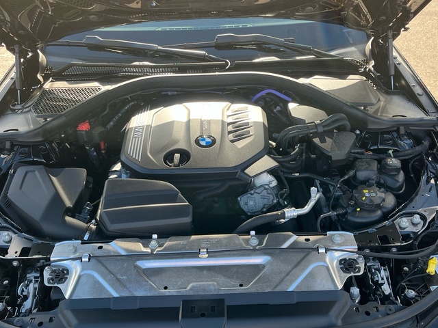 BMW Serie 3 320d Touring color Negro. Año 2025. 140KW(190CV). Diésel. En concesionario CARTAGENA PREMIUM S.L. de Murcia