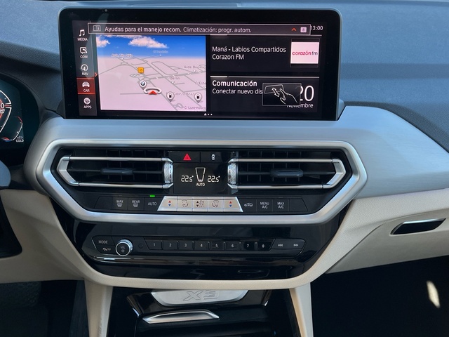 BMW X3 xDrive20d color Azul. Año 2022. 140KW(190CV). Diésel. En concesionario CARTAGENA PREMIUM S.L. de Murcia