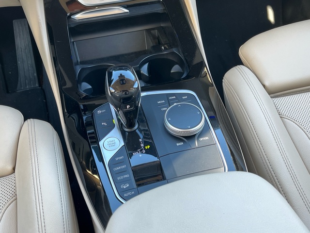 BMW X3 xDrive20d color Azul. Año 2022. 140KW(190CV). Diésel. En concesionario CARTAGENA PREMIUM S.L. de Murcia