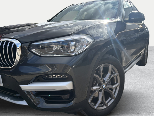 BMW X3 xDrive20i color Gris. Año 2021. 135KW(184CV). Gasolina. En concesionario Ilbira Motor | Granada de Granada