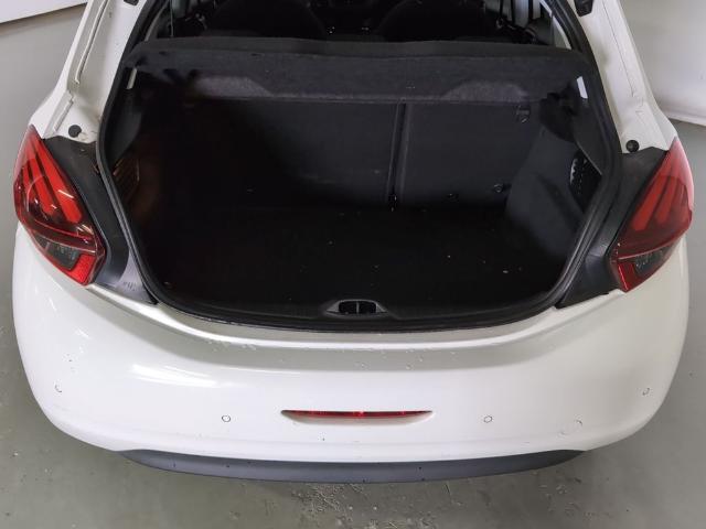 Peugeot 208 1.5 BlueHDi S&S Signature 73 KW (100 CV)