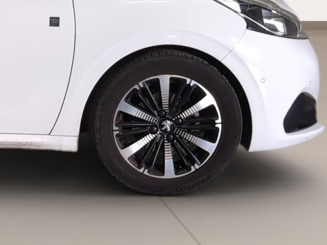 Peugeot 208 1.5 BlueHDi S&S Signature 73 KW (100 CV)