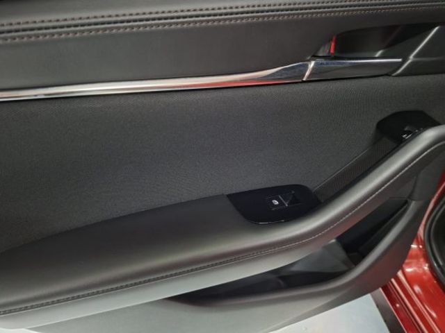 Mazda Mazda 3 2.0 e-SKYACTIV-X Zenith 137 kW (186 CV)