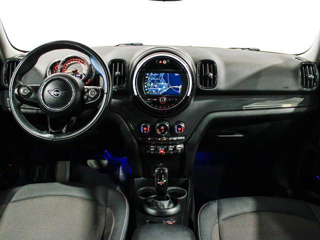 fotoG 6 del MINI MINI Countryman Cooper D 110 kW (150 CV) 150cv Diésel del 2020 en Barcelona