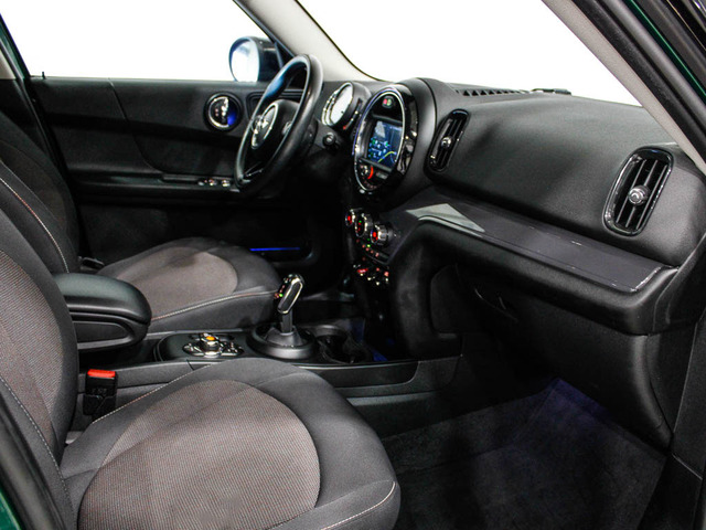 fotoG 16 del MINI MINI Countryman Cooper D 110 kW (150 CV) 150cv Diésel del 2020 en Barcelona