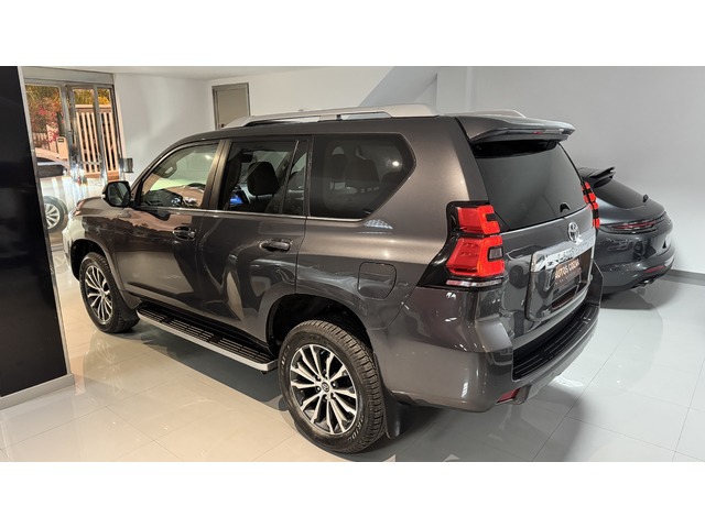 Toyota Land Cruiser 2.8 D-4D VXL Auto 130 kW (177 CV)