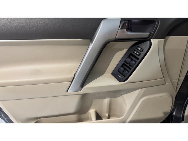 Toyota Land Cruiser 2.8 D-4D VXL Auto 130 kW (177 CV)