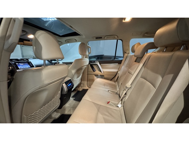 Toyota Land Cruiser 2.8 D-4D VXL Auto 130 kW (177 CV)