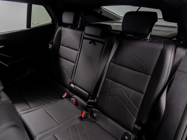 BMW X2 sDrive20d color Negro. Año 2025. 120KW(163CV). Diésel. En concesionario Móvil Begar Alicante de Alicante