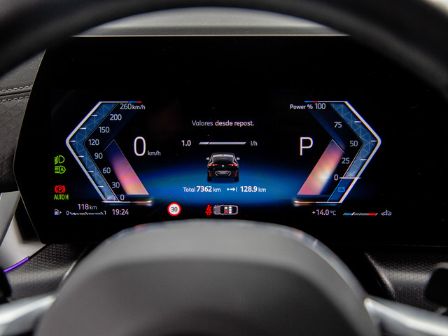 BMW X2 sDrive20d color Negro. Año 2025. 120KW(163CV). Diésel. En concesionario Móvil Begar Alicante de Alicante