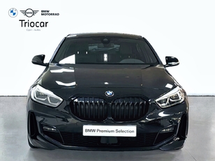 Fotos de BMW Serie 1 118d color Negro. Año 2024. 110KW(150CV). Diésel. En concesionario Triocar Gijón (Bmw y Mini) de Asturias