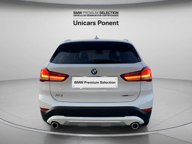 BMW X1 sDrive18d color Blanco. Año 2020. 110KW(150CV). Diésel. En concesionario Unicars Ponent de Lleida