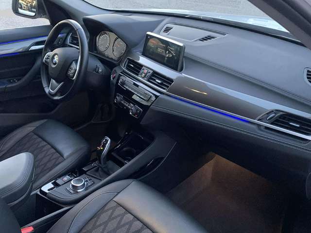 BMW X1 sDrive18d color Blanco. Año 2020. 110KW(150CV). Diésel. En concesionario Unicars Ponent de Lleida