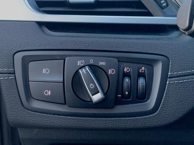 BMW X1 sDrive18d color Blanco. Año 2020. 110KW(150CV). Diésel. En concesionario Unicars Ponent de Lleida