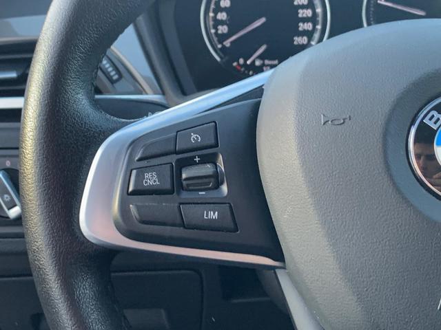 BMW X1 sDrive18d color Blanco. Año 2020. 110KW(150CV). Diésel. En concesionario Unicars Ponent de Lleida