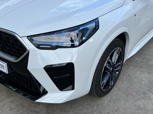 BMW X2 sDrive18d color Blanco. Año 2025. 110KW(150CV). Diésel. En concesionario Bernesga Motor León (Bmw y Mini) de León