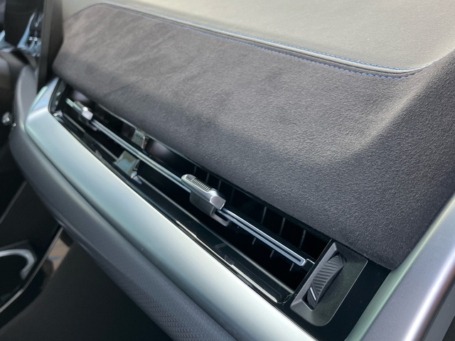 BMW X2 sDrive18d color Blanco. Año 2025. 110KW(150CV). Diésel. En concesionario Bernesga Motor León (Bmw y Mini) de León