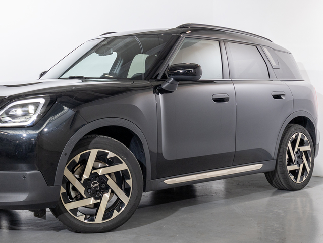 fotoG 5 del MINI MINI Countryman C 125 kW (170 CV) 170cv Gasolina del 2024 en Girona