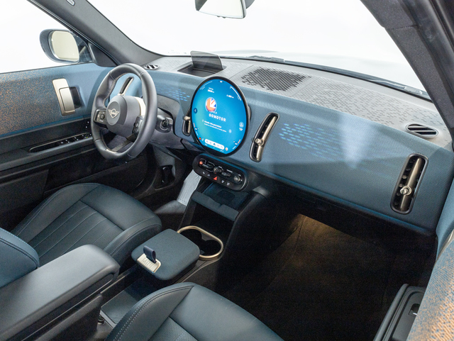 fotoG 7 del MINI MINI Countryman C 125 kW (170 CV) 170cv Gasolina del 2024 en Girona