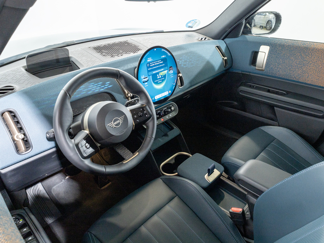 fotoG 13 del MINI MINI Countryman C 125 kW (170 CV) 170cv Gasolina del 2024 en Girona