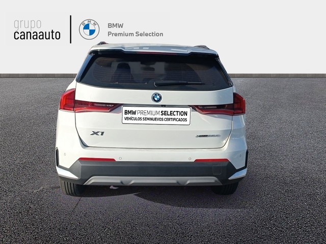 BMW X1 xDrive25e color Blanco. Año 2024. 180KW(245CV). Híbrido Electro/Gasolina. En concesionario TACO de Sta. C. Tenerife
