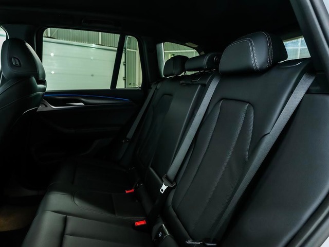 BMW X3 xDrive30e color Gris. Año 2023. 215KW(292CV). Híbrido Electro/Gasolina. En concesionario Oliva Motor Girona de Girona