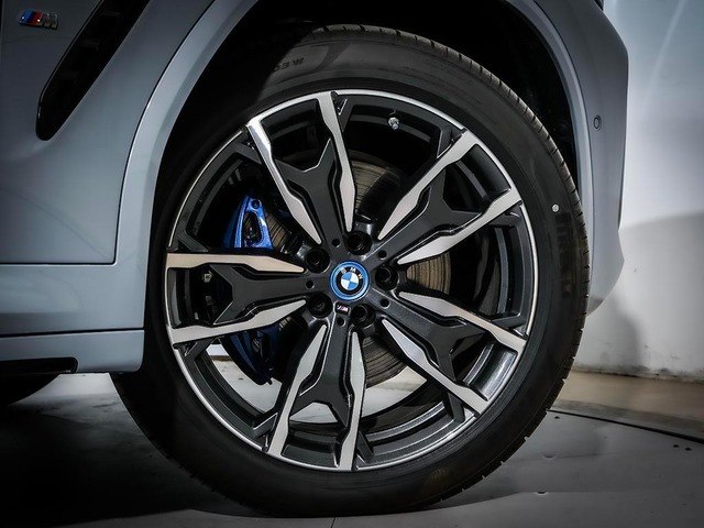 BMW X3 xDrive30e color Gris. Año 2023. 215KW(292CV). Híbrido Electro/Gasolina. En concesionario Oliva Motor Girona de Girona