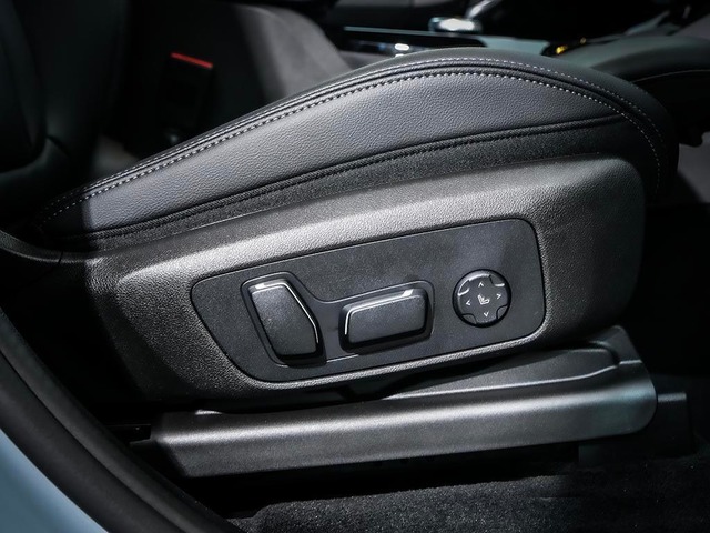 BMW X3 xDrive30e color Gris. Año 2023. 215KW(292CV). Híbrido Electro/Gasolina. En concesionario Oliva Motor Girona de Girona