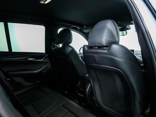 BMW X3 xDrive30e color Gris. Año 2023. 215KW(292CV). Híbrido Electro/Gasolina. En concesionario Oliva Motor Girona de Girona