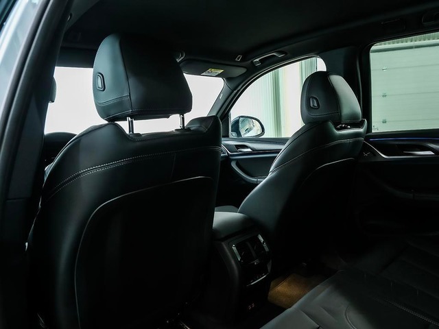 BMW X3 xDrive30e color Gris. Año 2023. 215KW(292CV). Híbrido Electro/Gasolina. En concesionario Oliva Motor Girona de Girona