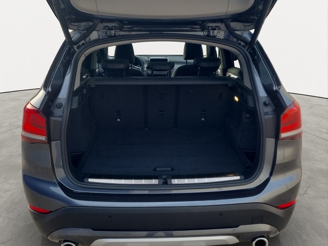 BMW X1 sDrive18d color Gris. Año 2022. 110KW(150CV). Diésel. En concesionario Benigar Alzira de Valencia