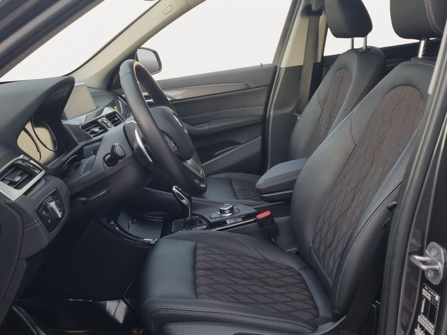 BMW X1 sDrive18d color Gris. Año 2022. 110KW(150CV). Diésel. En concesionario Benigar Alzira de Valencia