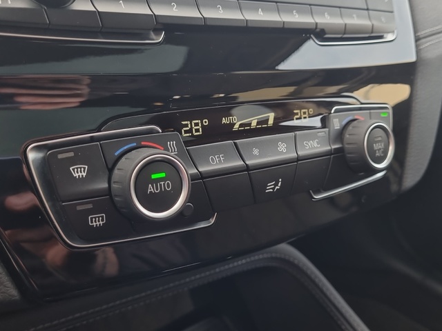 BMW X1 sDrive18d color Gris. Año 2022. 110KW(150CV). Diésel. En concesionario Benigar Alzira de Valencia