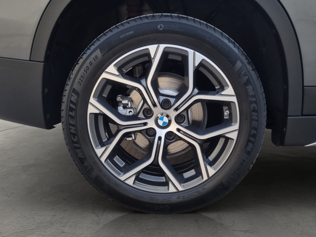 BMW X1 sDrive18d color Gris. Año 2022. 110KW(150CV). Diésel. En concesionario Benigar Alzira de Valencia