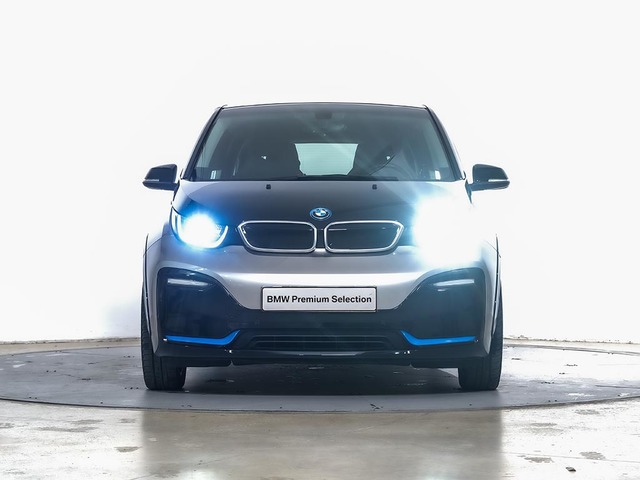 BMW i3 S 120Ah color Gris Plata. Año 2021. 135KW(184CV). Eléctrico. En concesionario Oliva Motor Tarragona de Tarragona