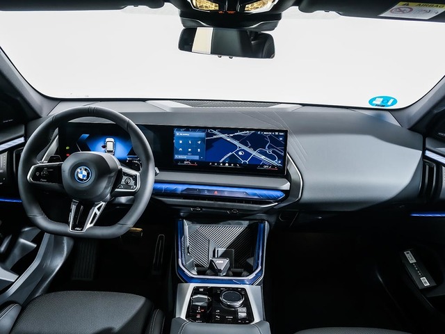 BMW X3 xDrive30e color Gris. Año 2025. 220KW(299CV). Híbrido Electro/Gasolina. En concesionario Oliva Motor Tarragona de Tarragona