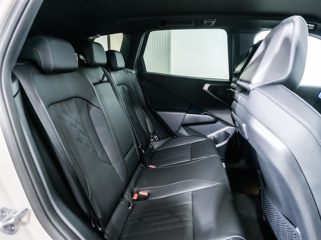 BMW X3 xDrive30e color Gris. Año 2025. 220KW(299CV). Híbrido Electro/Gasolina. En concesionario Oliva Motor Tarragona de Tarragona