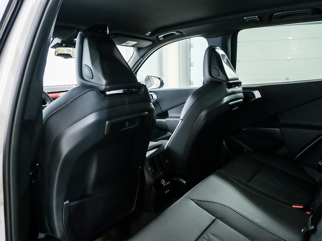 BMW X3 xDrive30e color Gris. Año 2025. 220KW(299CV). Híbrido Electro/Gasolina. En concesionario Oliva Motor Tarragona de Tarragona