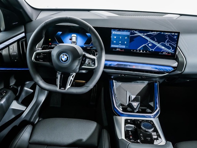 BMW X3 xDrive30e color Gris. Año 2025. 220KW(299CV). Híbrido Electro/Gasolina. En concesionario Oliva Motor Tarragona de Tarragona