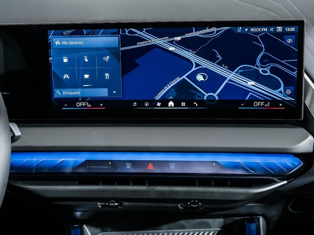 BMW X3 xDrive30e color Gris. Año 2025. 220KW(299CV). Híbrido Electro/Gasolina. En concesionario Oliva Motor Tarragona de Tarragona