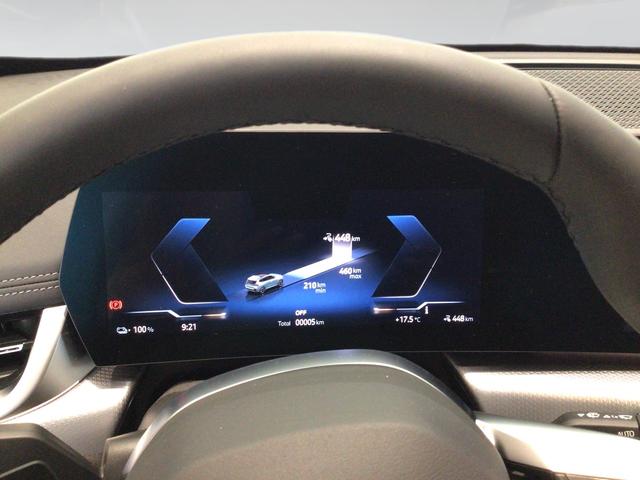 BMW iX1 eDrive20 color Verde. Año 2025. 150KW(204CV). Eléctrico. En concesionario Automotor Premium Velázquez - Málaga de Málaga